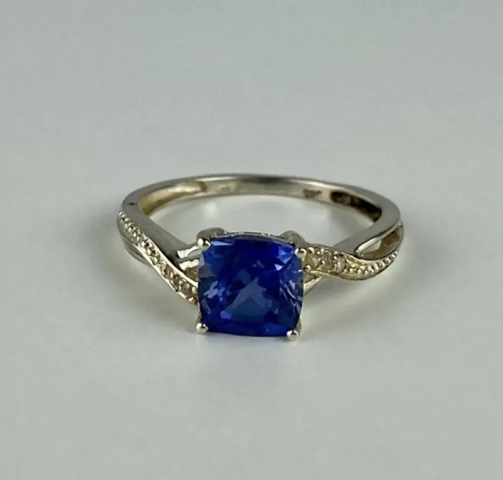 925 Sterling Silver Iolite & CZ Ring Size 6.75